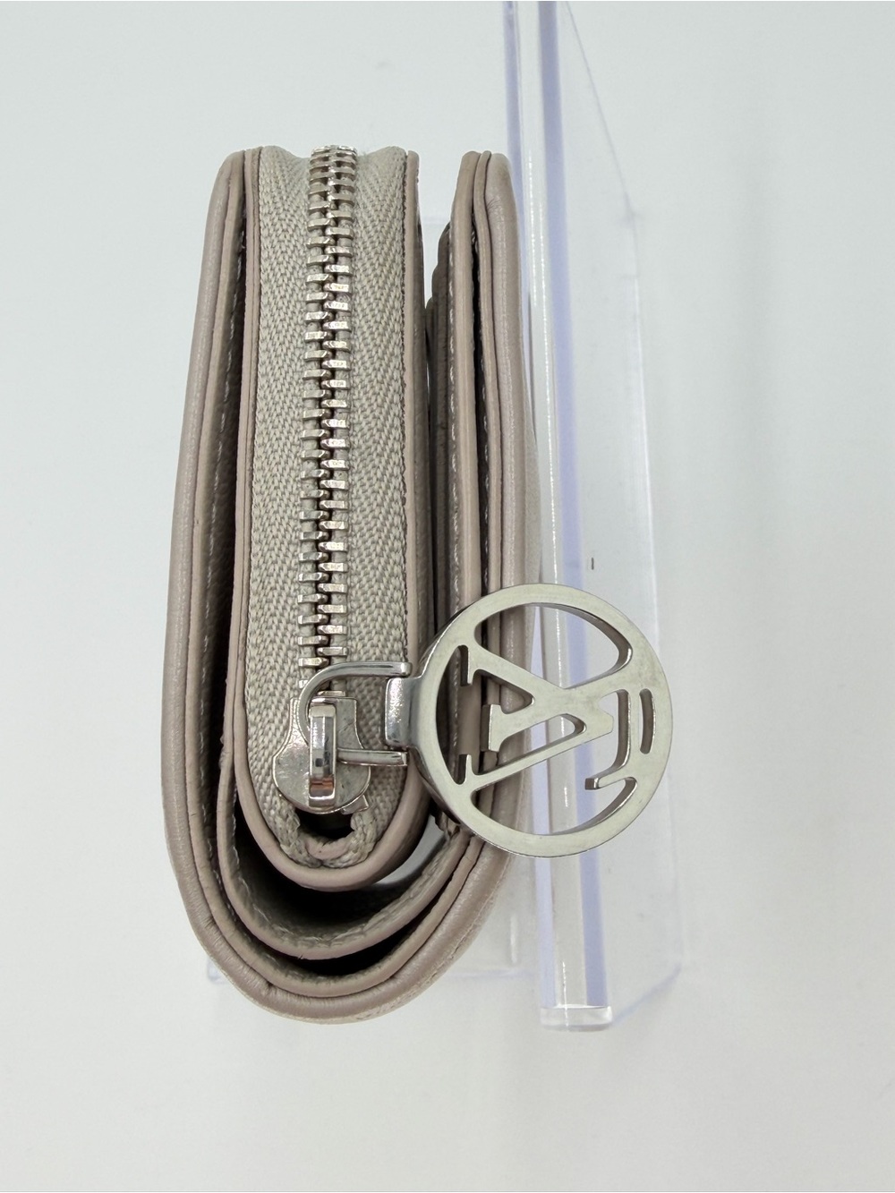 LV Lou Bi Color Coussin Embossed Monogram Wallet w/Box Dust Bag & Entrupy COA - Picture 7 of 14